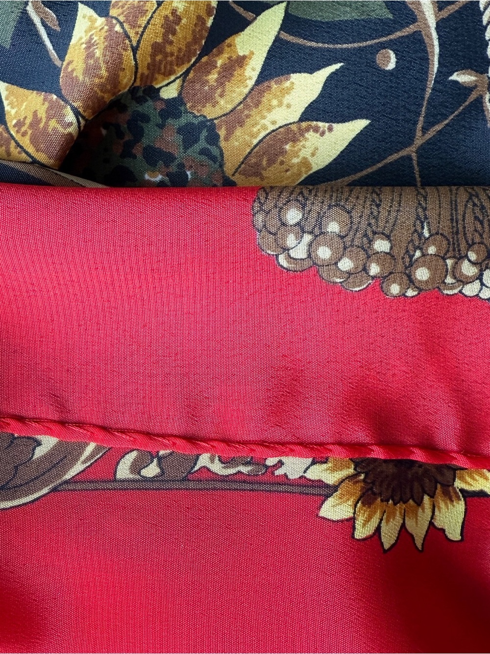 Hermes Vintage Sunflower Scarf Red Silk Paris Design 90cm - Picture 10 of 12